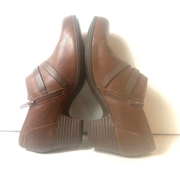 Clarks Collection Womens Pumps Shoes Size 8.5M Brown Leather Slip On Clog Bootie - Picture 6 of 11